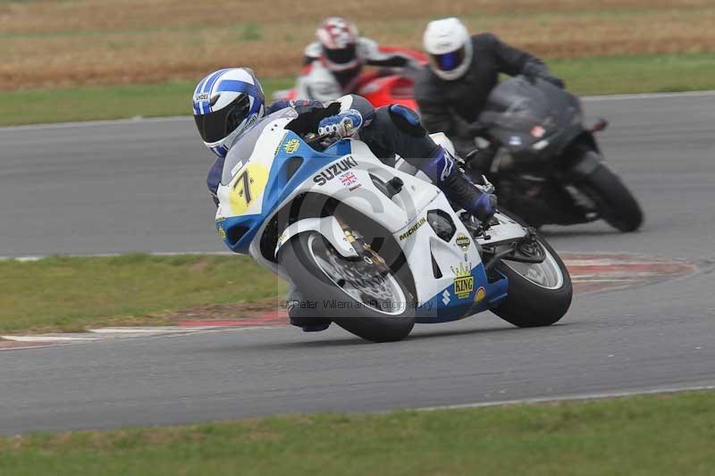 Motorcycle action photographs;Trackday digital images;event digital images;eventdigitalimages;no limits trackday;peter wileman photography;snetterton;snetterton circuit norfolk;snetterton photographs;trackday;trackday photos