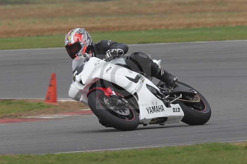 Motorcycle action photographs;Trackday digital images;event digital images;eventdigitalimages;no limits trackday;peter wileman photography;snetterton;snetterton circuit norfolk;snetterton photographs;trackday;trackday photos