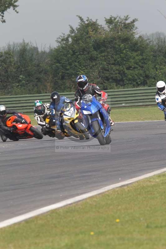 Motorcycle action photographs;Trackday digital images;event digital images;eventdigitalimages;no limits trackday;peter wileman photography;snetterton;snetterton circuit norfolk;snetterton photographs;trackday;trackday photos