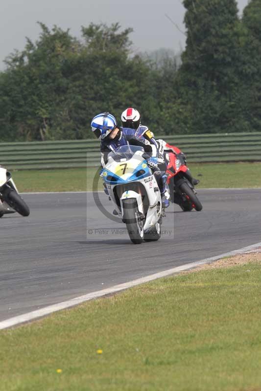 Motorcycle action photographs;Trackday digital images;event digital images;eventdigitalimages;no limits trackday;peter wileman photography;snetterton;snetterton circuit norfolk;snetterton photographs;trackday;trackday photos