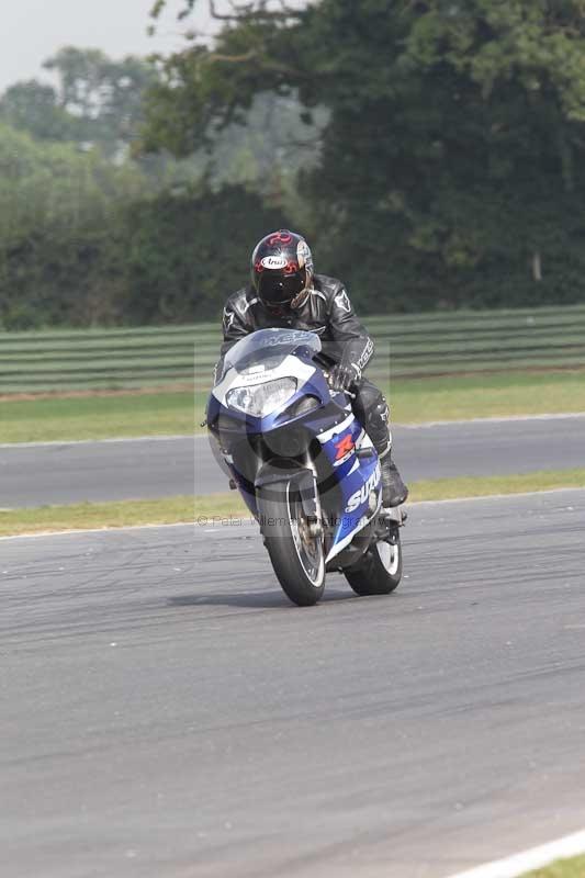 Motorcycle action photographs;Trackday digital images;event digital images;eventdigitalimages;no limits trackday;peter wileman photography;snetterton;snetterton circuit norfolk;snetterton photographs;trackday;trackday photos