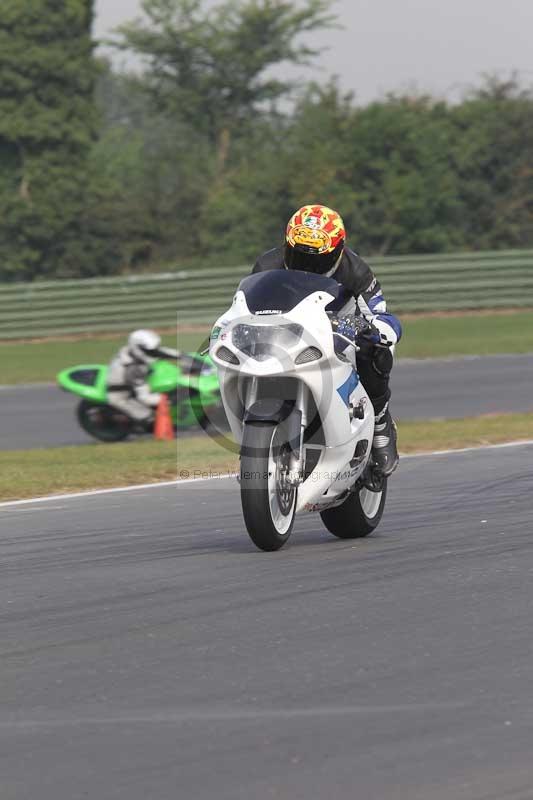 Motorcycle action photographs;Trackday digital images;event digital images;eventdigitalimages;no limits trackday;peter wileman photography;snetterton;snetterton circuit norfolk;snetterton photographs;trackday;trackday photos