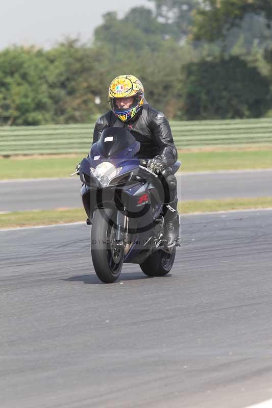 Motorcycle action photographs;Trackday digital images;event digital images;eventdigitalimages;no limits trackday;peter wileman photography;snetterton;snetterton circuit norfolk;snetterton photographs;trackday;trackday photos
