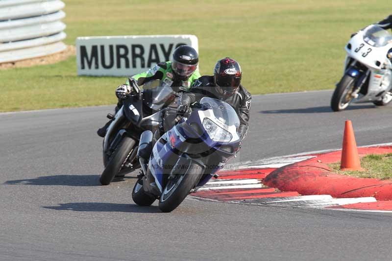 Motorcycle action photographs;Trackday digital images;event digital images;eventdigitalimages;no limits trackday;peter wileman photography;snetterton;snetterton circuit norfolk;snetterton photographs;trackday;trackday photos