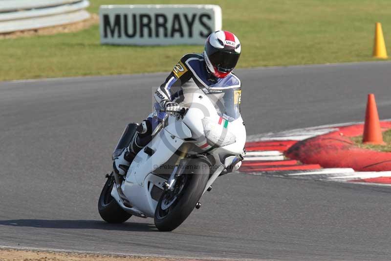 Motorcycle action photographs;Trackday digital images;event digital images;eventdigitalimages;no limits trackday;peter wileman photography;snetterton;snetterton circuit norfolk;snetterton photographs;trackday;trackday photos
