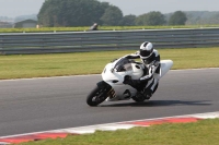 Motorcycle-action-photographs;Trackday-digital-images;event-digital-images;eventdigitalimages;no-limits-trackday;peter-wileman-photography;snetterton;snetterton-circuit-norfolk;snetterton-photographs;trackday;trackday-photos