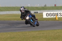 Motorcycle-action-photographs;Trackday-digital-images;event-digital-images;eventdigitalimages;no-limits-trackday;peter-wileman-photography;snetterton;snetterton-circuit-norfolk;snetterton-photographs;trackday;trackday-photos