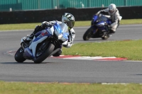 Motorcycle-action-photographs;Trackday-digital-images;event-digital-images;eventdigitalimages;no-limits-trackday;peter-wileman-photography;snetterton;snetterton-circuit-norfolk;snetterton-photographs;trackday;trackday-photos