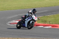 Motorcycle-action-photographs;Trackday-digital-images;event-digital-images;eventdigitalimages;no-limits-trackday;peter-wileman-photography;snetterton;snetterton-circuit-norfolk;snetterton-photographs;trackday;trackday-photos