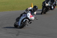 Motorcycle-action-photographs;Trackday-digital-images;event-digital-images;eventdigitalimages;no-limits-trackday;peter-wileman-photography;snetterton;snetterton-circuit-norfolk;snetterton-photographs;trackday;trackday-photos