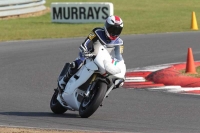 Motorcycle-action-photographs;Trackday-digital-images;event-digital-images;eventdigitalimages;no-limits-trackday;peter-wileman-photography;snetterton;snetterton-circuit-norfolk;snetterton-photographs;trackday;trackday-photos