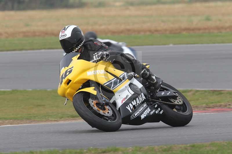 Motorcycle action photographs;Trackday digital images;event digital images;eventdigitalimages;no limits trackday;peter wileman photography;snetterton;snetterton circuit norfolk;snetterton photographs;trackday;trackday photos