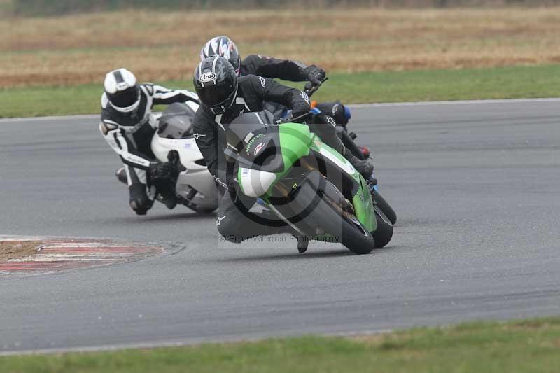 Motorcycle action photographs;Trackday digital images;event digital images;eventdigitalimages;no limits trackday;peter wileman photography;snetterton;snetterton circuit norfolk;snetterton photographs;trackday;trackday photos