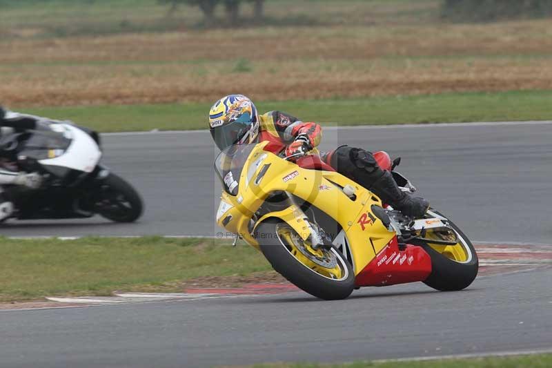 Motorcycle action photographs;Trackday digital images;event digital images;eventdigitalimages;no limits trackday;peter wileman photography;snetterton;snetterton circuit norfolk;snetterton photographs;trackday;trackday photos