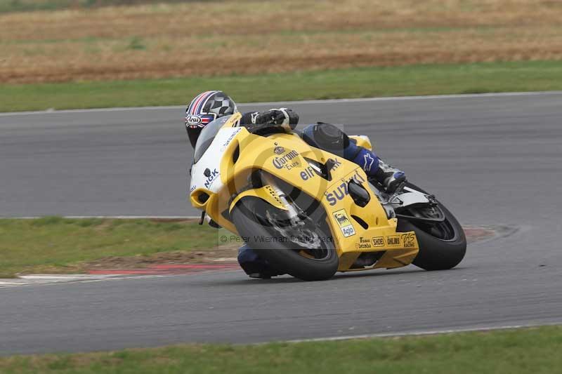 Motorcycle action photographs;Trackday digital images;event digital images;eventdigitalimages;no limits trackday;peter wileman photography;snetterton;snetterton circuit norfolk;snetterton photographs;trackday;trackday photos