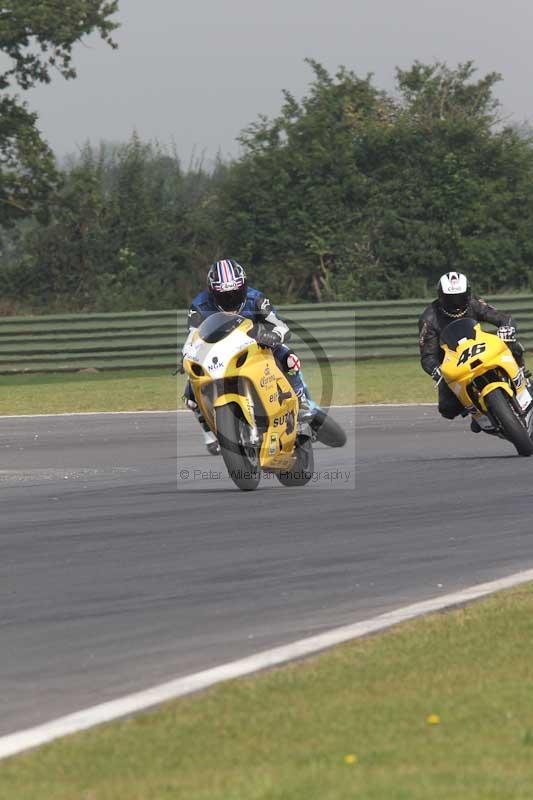 Motorcycle action photographs;Trackday digital images;event digital images;eventdigitalimages;no limits trackday;peter wileman photography;snetterton;snetterton circuit norfolk;snetterton photographs;trackday;trackday photos