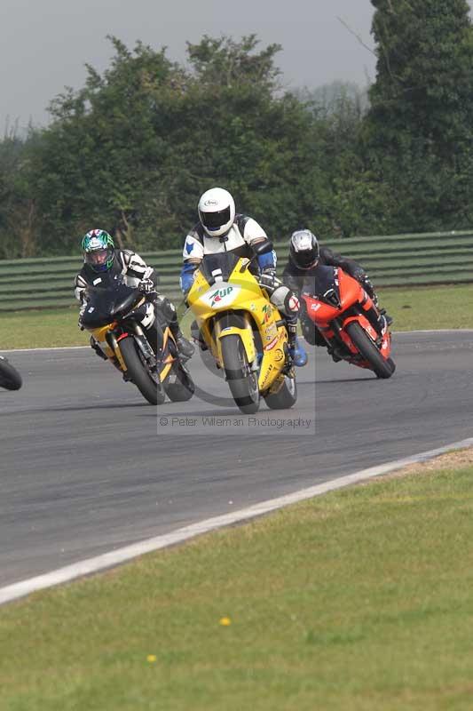 Motorcycle action photographs;Trackday digital images;event digital images;eventdigitalimages;no limits trackday;peter wileman photography;snetterton;snetterton circuit norfolk;snetterton photographs;trackday;trackday photos