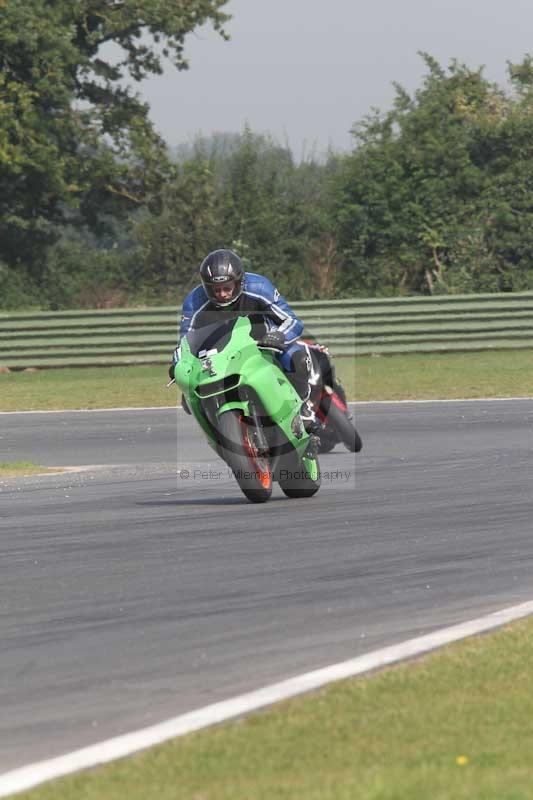 Motorcycle action photographs;Trackday digital images;event digital images;eventdigitalimages;no limits trackday;peter wileman photography;snetterton;snetterton circuit norfolk;snetterton photographs;trackday;trackday photos