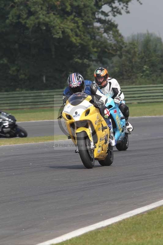 Motorcycle action photographs;Trackday digital images;event digital images;eventdigitalimages;no limits trackday;peter wileman photography;snetterton;snetterton circuit norfolk;snetterton photographs;trackday;trackday photos