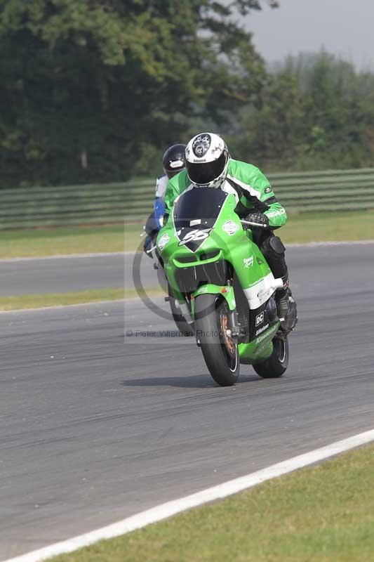 Motorcycle action photographs;Trackday digital images;event digital images;eventdigitalimages;no limits trackday;peter wileman photography;snetterton;snetterton circuit norfolk;snetterton photographs;trackday;trackday photos