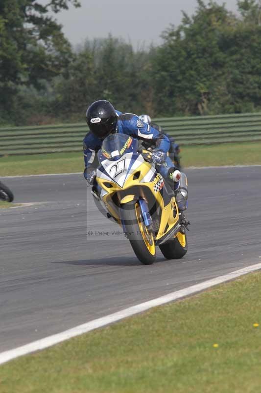 Motorcycle action photographs;Trackday digital images;event digital images;eventdigitalimages;no limits trackday;peter wileman photography;snetterton;snetterton circuit norfolk;snetterton photographs;trackday;trackday photos