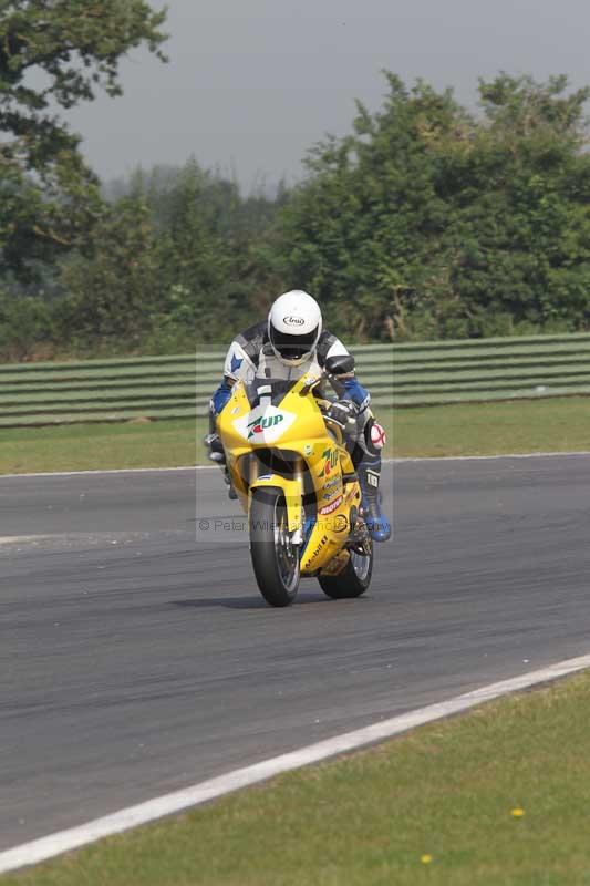Motorcycle action photographs;Trackday digital images;event digital images;eventdigitalimages;no limits trackday;peter wileman photography;snetterton;snetterton circuit norfolk;snetterton photographs;trackday;trackday photos
