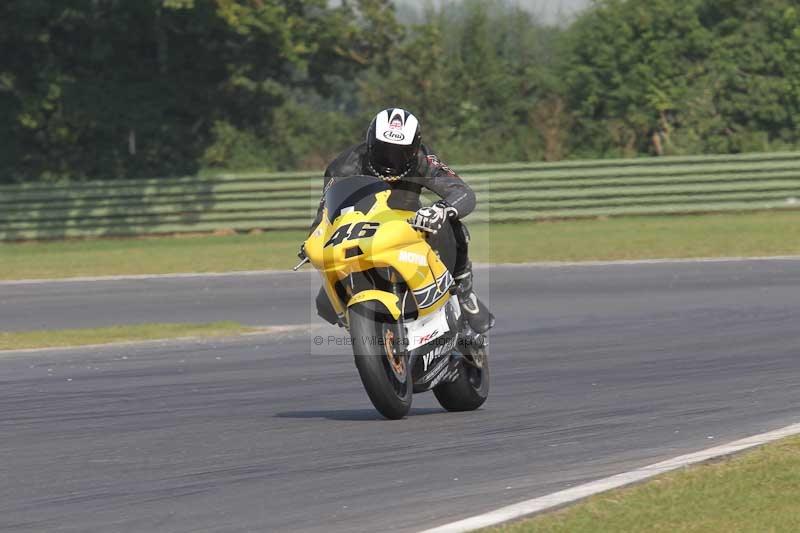 Motorcycle action photographs;Trackday digital images;event digital images;eventdigitalimages;no limits trackday;peter wileman photography;snetterton;snetterton circuit norfolk;snetterton photographs;trackday;trackday photos