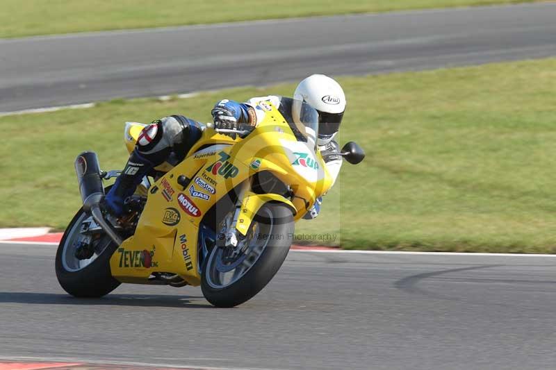 Motorcycle action photographs;Trackday digital images;event digital images;eventdigitalimages;no limits trackday;peter wileman photography;snetterton;snetterton circuit norfolk;snetterton photographs;trackday;trackday photos