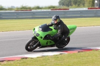 Motorcycle-action-photographs;Trackday-digital-images;event-digital-images;eventdigitalimages;no-limits-trackday;peter-wileman-photography;snetterton;snetterton-circuit-norfolk;snetterton-photographs;trackday;trackday-photos