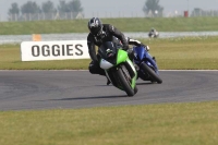 Motorcycle-action-photographs;Trackday-digital-images;event-digital-images;eventdigitalimages;no-limits-trackday;peter-wileman-photography;snetterton;snetterton-circuit-norfolk;snetterton-photographs;trackday;trackday-photos