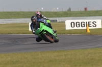 Motorcycle-action-photographs;Trackday-digital-images;event-digital-images;eventdigitalimages;no-limits-trackday;peter-wileman-photography;snetterton;snetterton-circuit-norfolk;snetterton-photographs;trackday;trackday-photos