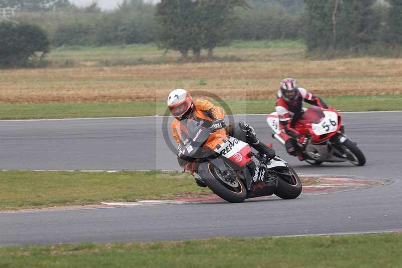 Motorcycle action photographs;Trackday digital images;event digital images;eventdigitalimages;no limits trackday;peter wileman photography;snetterton;snetterton circuit norfolk;snetterton photographs;trackday;trackday photos