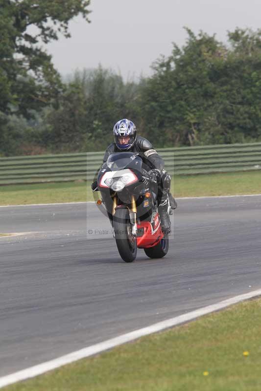 Motorcycle action photographs;Trackday digital images;event digital images;eventdigitalimages;no limits trackday;peter wileman photography;snetterton;snetterton circuit norfolk;snetterton photographs;trackday;trackday photos