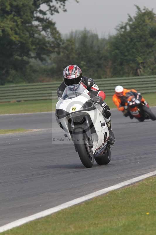 Motorcycle action photographs;Trackday digital images;event digital images;eventdigitalimages;no limits trackday;peter wileman photography;snetterton;snetterton circuit norfolk;snetterton photographs;trackday;trackday photos