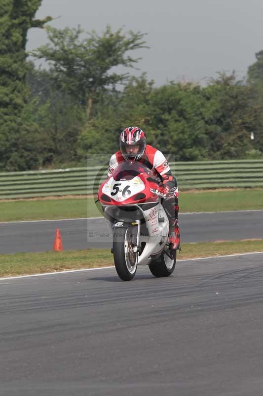 Motorcycle action photographs;Trackday digital images;event digital images;eventdigitalimages;no limits trackday;peter wileman photography;snetterton;snetterton circuit norfolk;snetterton photographs;trackday;trackday photos