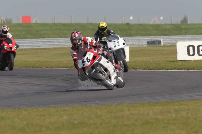Motorcycle action photographs;Trackday digital images;event digital images;eventdigitalimages;no limits trackday;peter wileman photography;snetterton;snetterton circuit norfolk;snetterton photographs;trackday;trackday photos