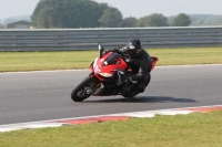 Motorcycle-action-photographs;Trackday-digital-images;event-digital-images;eventdigitalimages;no-limits-trackday;peter-wileman-photography;snetterton;snetterton-circuit-norfolk;snetterton-photographs;trackday;trackday-photos