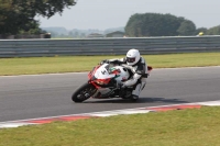 Motorcycle-action-photographs;Trackday-digital-images;event-digital-images;eventdigitalimages;no-limits-trackday;peter-wileman-photography;snetterton;snetterton-circuit-norfolk;snetterton-photographs;trackday;trackday-photos