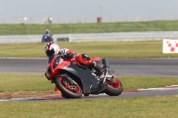 Motorcycle-action-photographs;Trackday-digital-images;event-digital-images;eventdigitalimages;no-limits-trackday;peter-wileman-photography;snetterton;snetterton-circuit-norfolk;snetterton-photographs;trackday;trackday-photos