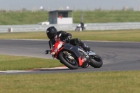 Motorcycle-action-photographs;Trackday-digital-images;event-digital-images;eventdigitalimages;no-limits-trackday;peter-wileman-photography;snetterton;snetterton-circuit-norfolk;snetterton-photographs;trackday;trackday-photos