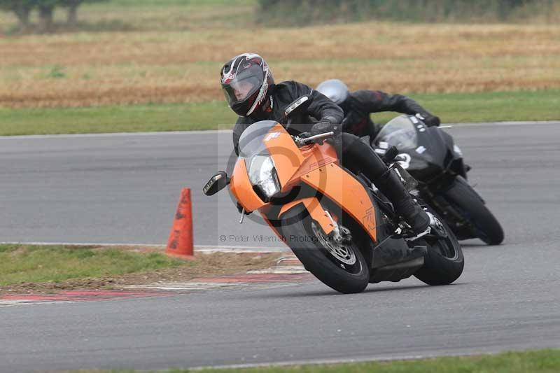 Motorcycle action photographs;Trackday digital images;event digital images;eventdigitalimages;no limits trackday;peter wileman photography;snetterton;snetterton circuit norfolk;snetterton photographs;trackday;trackday photos