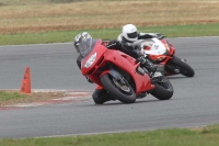 Motorcycle-action-photographs;Trackday-digital-images;event-digital-images;eventdigitalimages;no-limits-trackday;peter-wileman-photography;snetterton;snetterton-circuit-norfolk;snetterton-photographs;trackday;trackday-photos