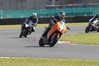 Motorcycle-action-photographs;Trackday-digital-images;event-digital-images;eventdigitalimages;no-limits-trackday;peter-wileman-photography;snetterton;snetterton-circuit-norfolk;snetterton-photographs;trackday;trackday-photos