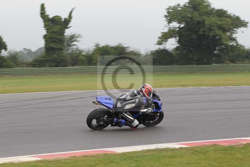 Motorcycle action photographs;Trackday digital images;event digital images;eventdigitalimages;no limits trackday;peter wileman photography;snetterton;snetterton circuit norfolk;snetterton photographs;trackday;trackday photos