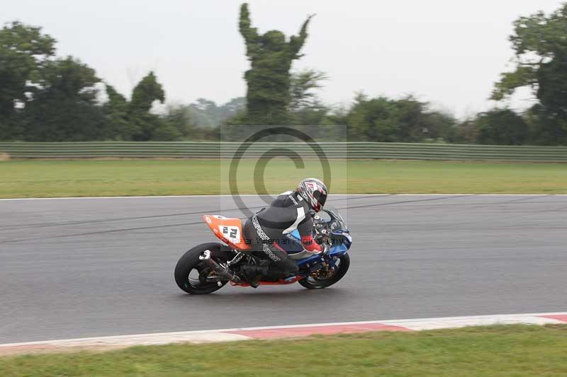 Motorcycle action photographs;Trackday digital images;event digital images;eventdigitalimages;no limits trackday;peter wileman photography;snetterton;snetterton circuit norfolk;snetterton photographs;trackday;trackday photos