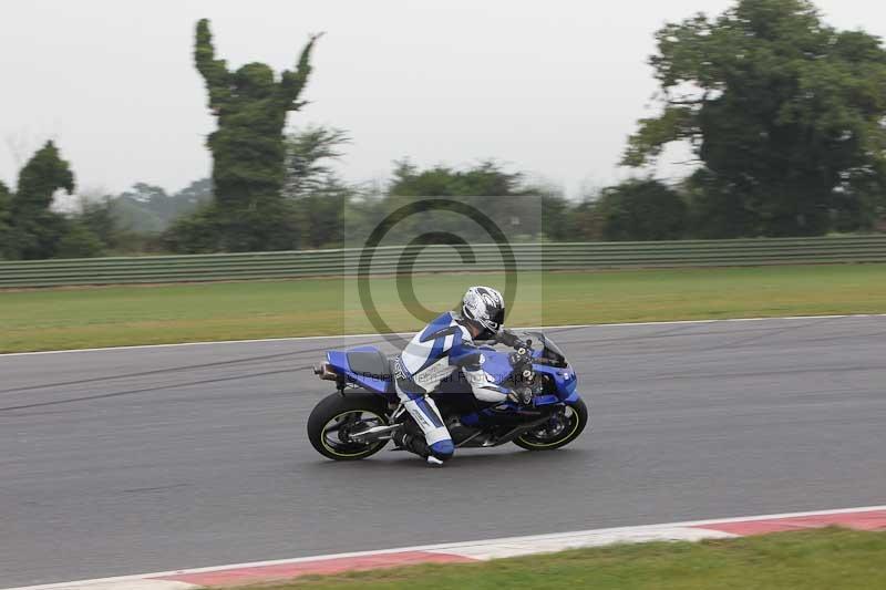 Motorcycle action photographs;Trackday digital images;event digital images;eventdigitalimages;no limits trackday;peter wileman photography;snetterton;snetterton circuit norfolk;snetterton photographs;trackday;trackday photos