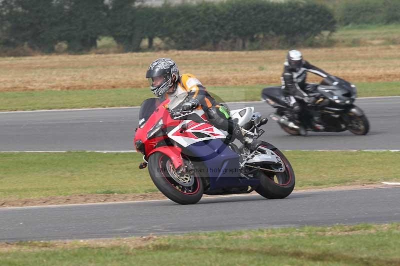 Motorcycle action photographs;Trackday digital images;event digital images;eventdigitalimages;no limits trackday;peter wileman photography;snetterton;snetterton circuit norfolk;snetterton photographs;trackday;trackday photos