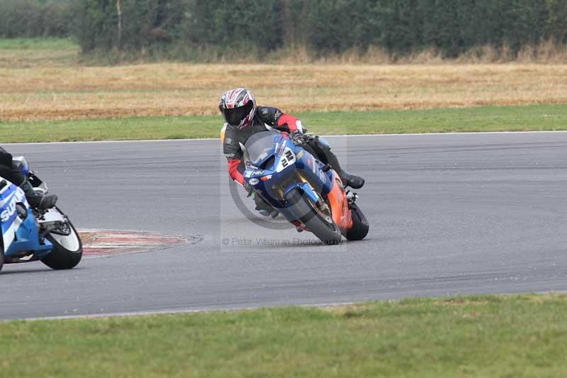 Motorcycle action photographs;Trackday digital images;event digital images;eventdigitalimages;no limits trackday;peter wileman photography;snetterton;snetterton circuit norfolk;snetterton photographs;trackday;trackday photos