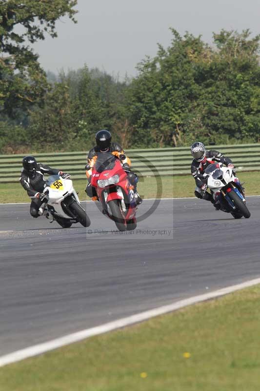 Motorcycle action photographs;Trackday digital images;event digital images;eventdigitalimages;no limits trackday;peter wileman photography;snetterton;snetterton circuit norfolk;snetterton photographs;trackday;trackday photos