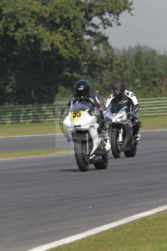 Motorcycle action photographs;Trackday digital images;event digital images;eventdigitalimages;no limits trackday;peter wileman photography;snetterton;snetterton circuit norfolk;snetterton photographs;trackday;trackday photos